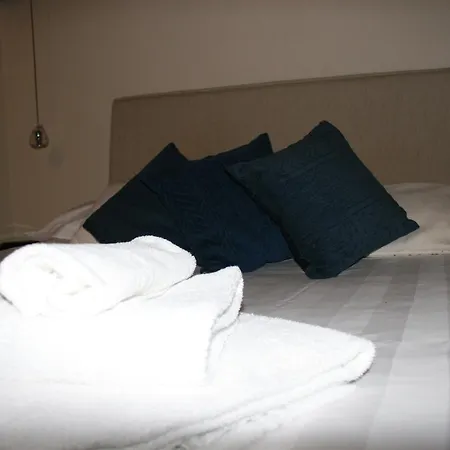 Allegri Apartment *